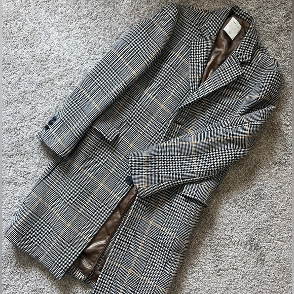 Sandro Houndstooth Plaid Wool Coat - Picture 6 of 6